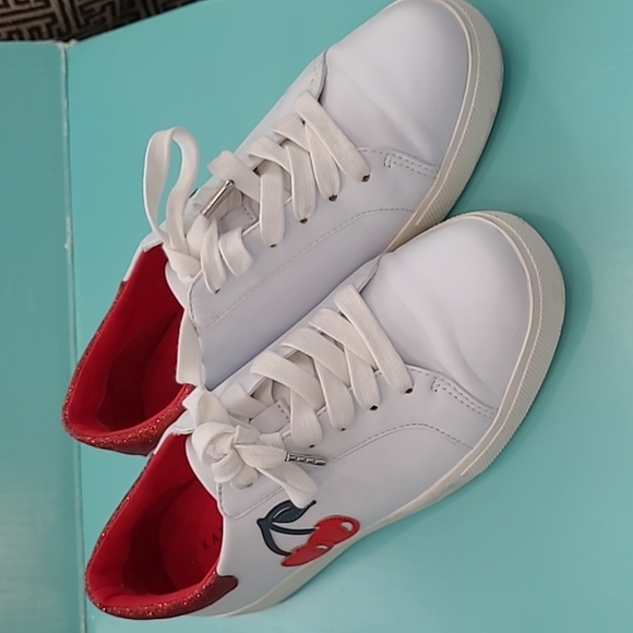 Katy Perry Rizzo sneakers White with red size 7 w - Picture 1 of 6